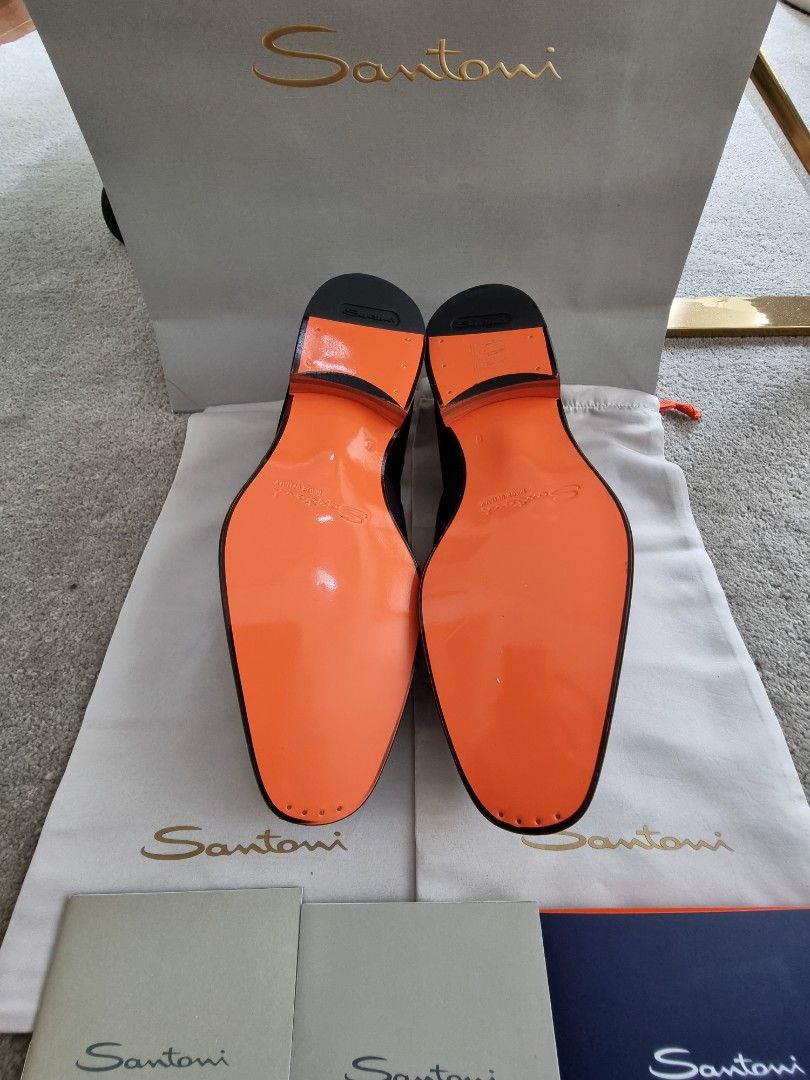 Santoni (Category: Dress Shoes) located in Makati City. Submitted by dpadill (Listing ID 1239924848, Image 3). Description: santoni suede black shoes.