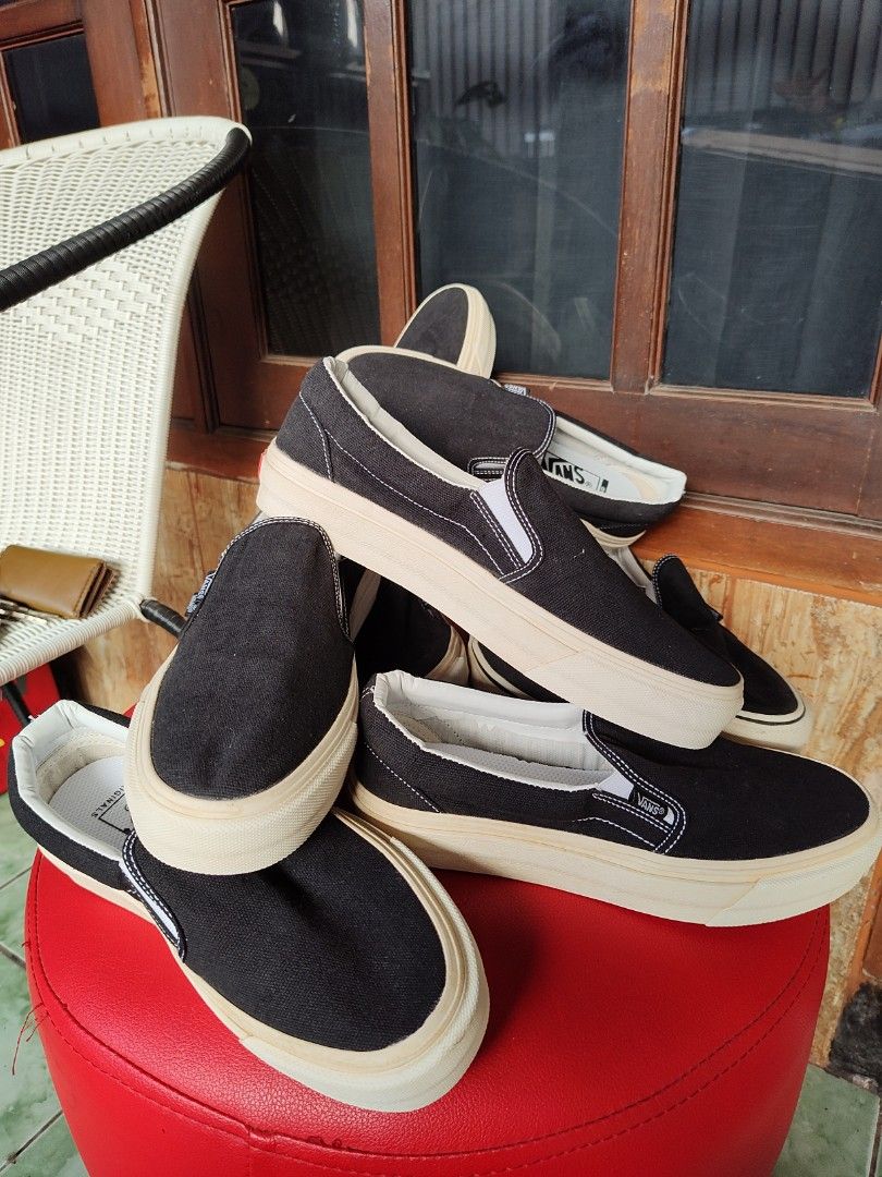 Sepatu Vans Slip On OG BW FREE ONGKIR Fesyen Wanita Sepatu di