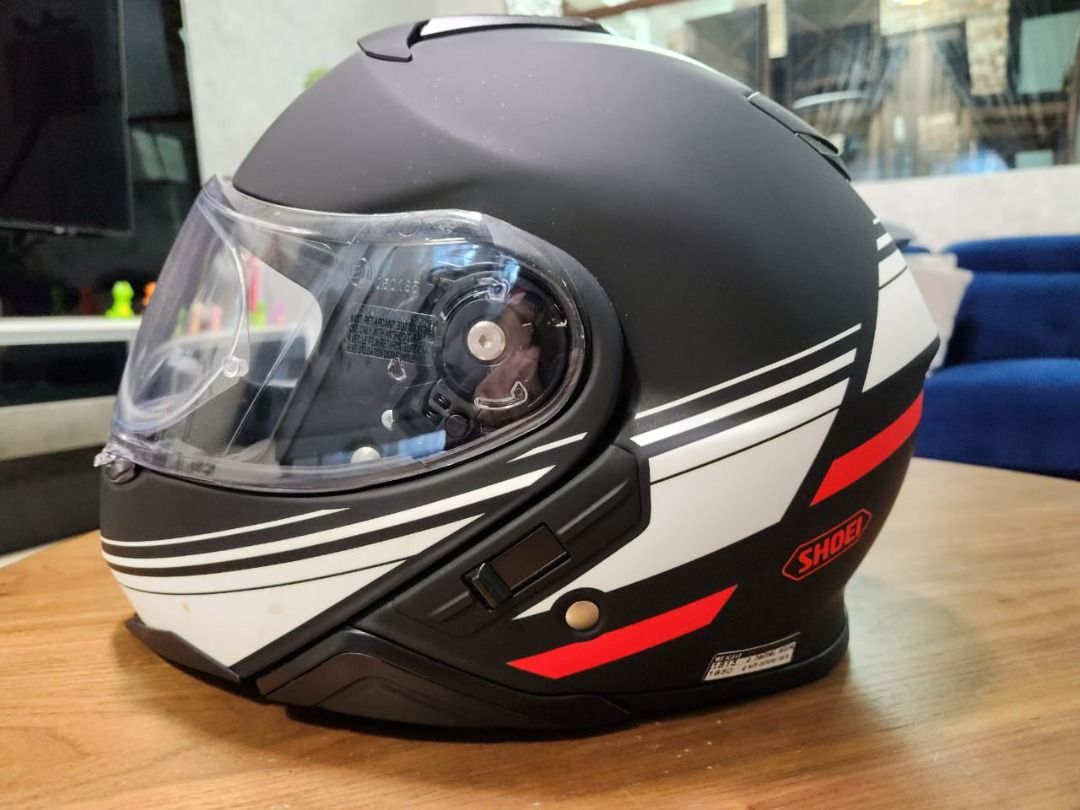 Shoei neotec 2 separator top
