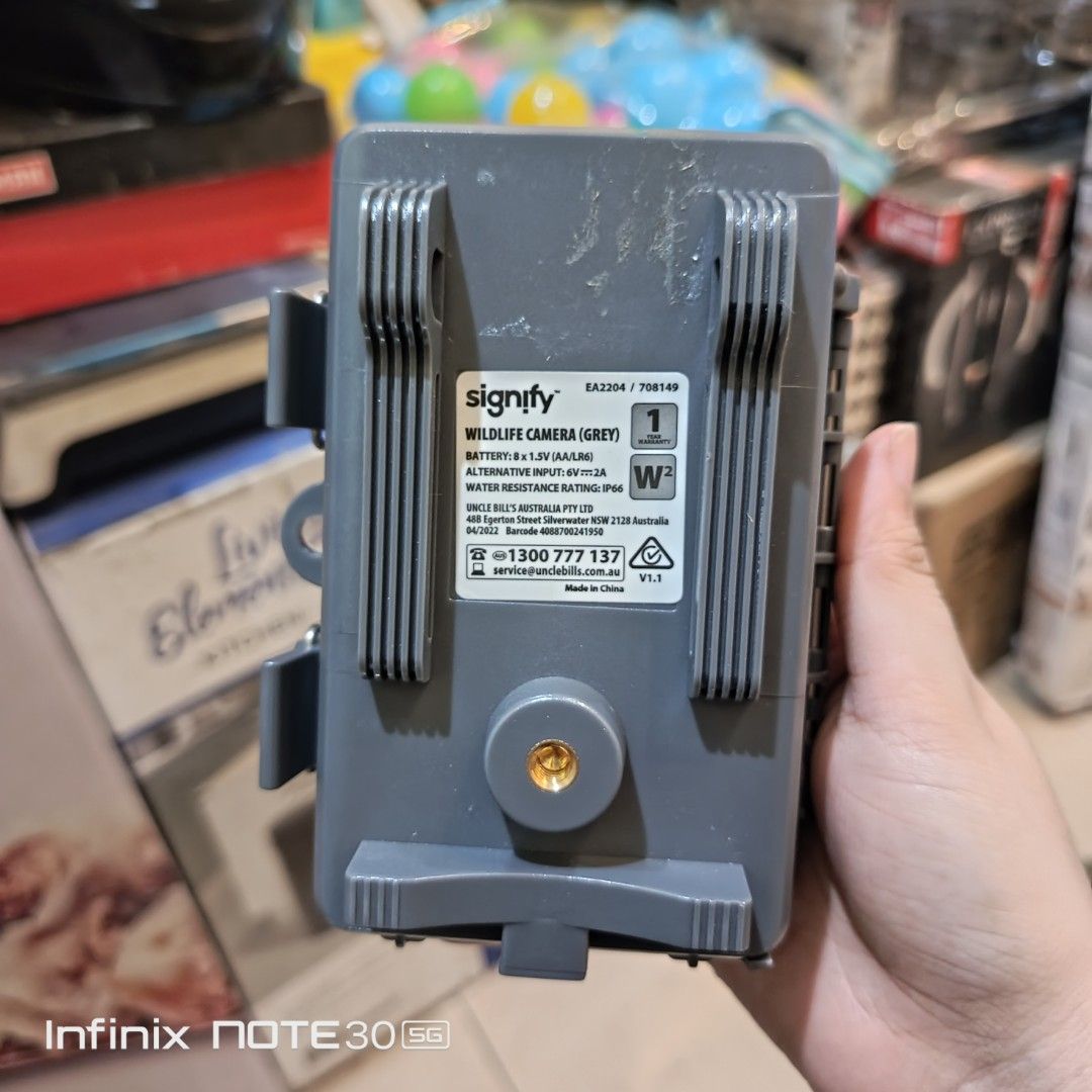 Signify Wildlife Camera (Category: Cameras) located in Rizal. Submitted by TheSweetSpotShoppe (Listing ID 1239985921, Image 3). Description: • 8Gb micro SD card included • Full HD video recording • Built-in microphone • Water resistant IP66 standard • Triggering distance: Up to 20 metres.