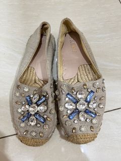 (Kategori: ) berada di . Dikirim oleh veeveronica (ID iklan 1239957462, Gambar 1). Deskripsi: .