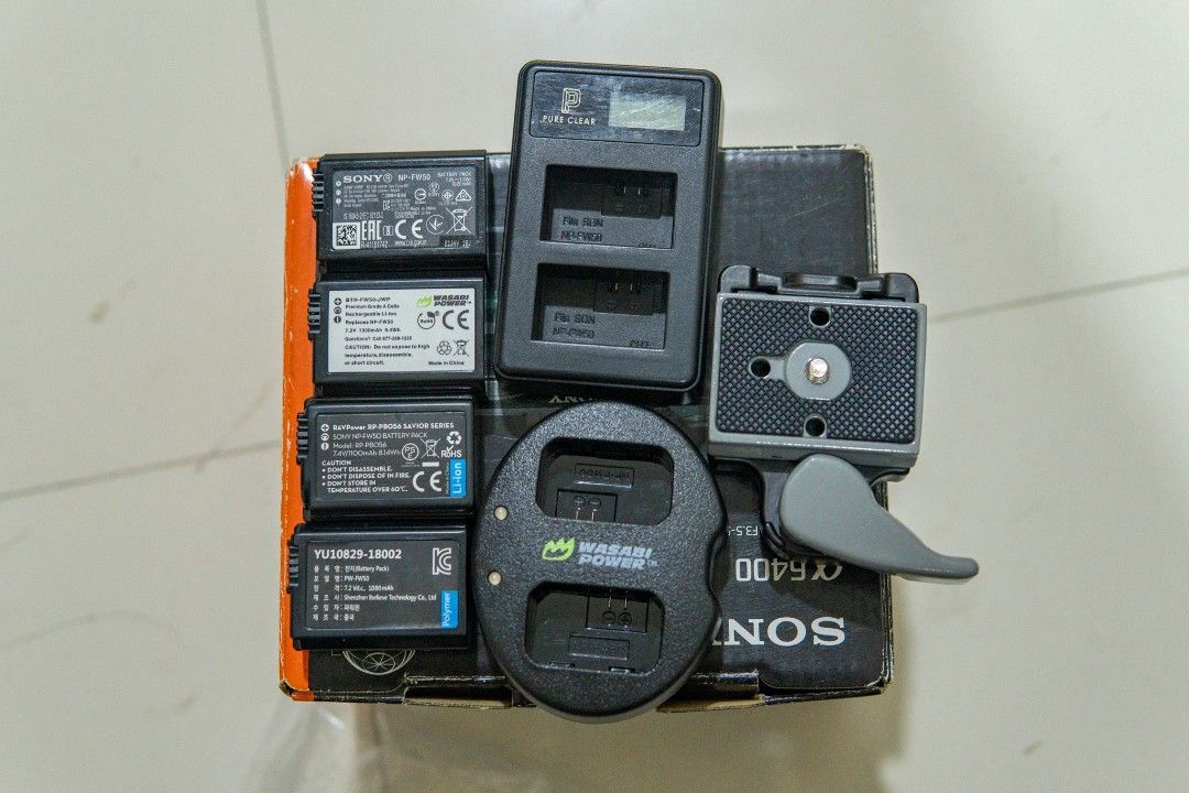 Sony a6400 with Rig Cage, Photography, Cameras on Carousell