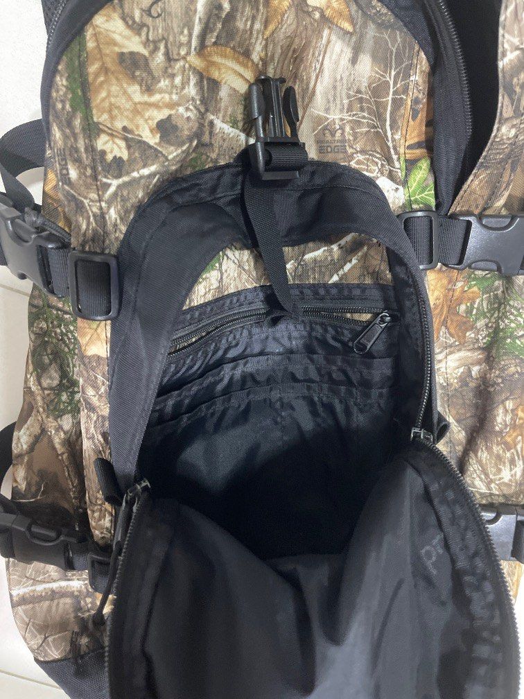 Supreme Backpack Real Tree Camo (FW19), Men's Fashion, Bags, Backpacks on  Carousell