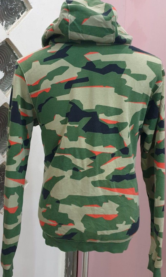 Nike sales army sweater