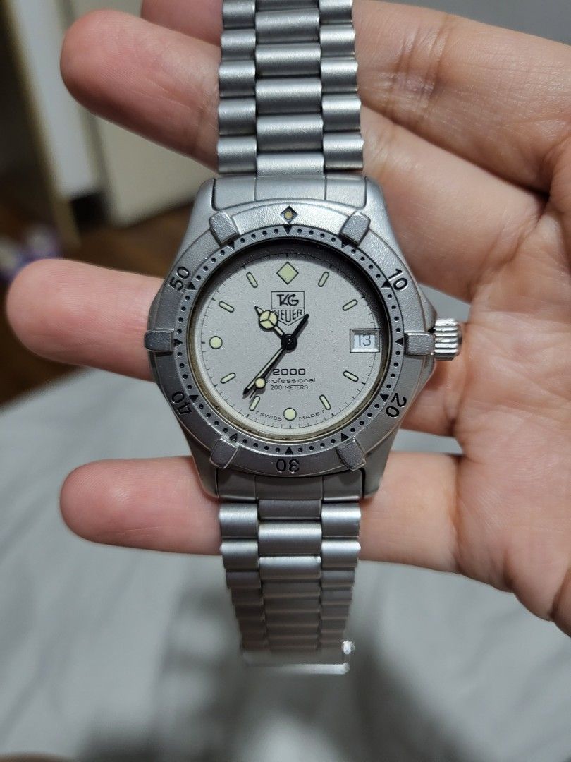 Tag Heuer 2000 Professional (Category: Luxury Watches) located in Paranaque City. Submitted by prelovedfinds.mnl (Listing ID 1239934464, Image 1). Description: Tag Heuer Professional 2000. 962. 213 Rfs: Not using anymore. Need funds.