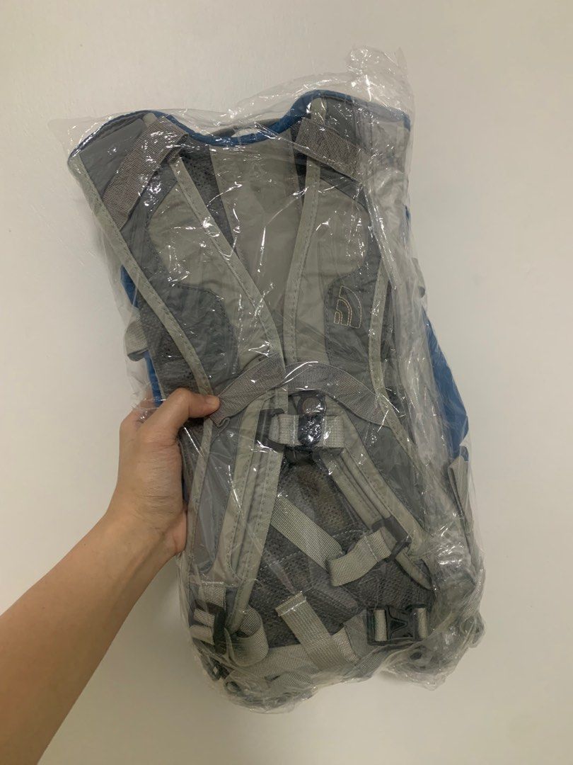 North face piedra store