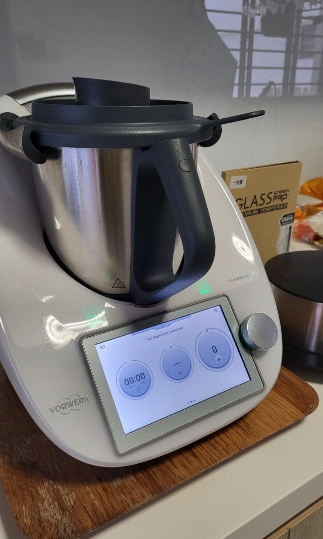 Thermomix Tm6 with Extra Bowl + thermoserver + cookbooks, TV & Home