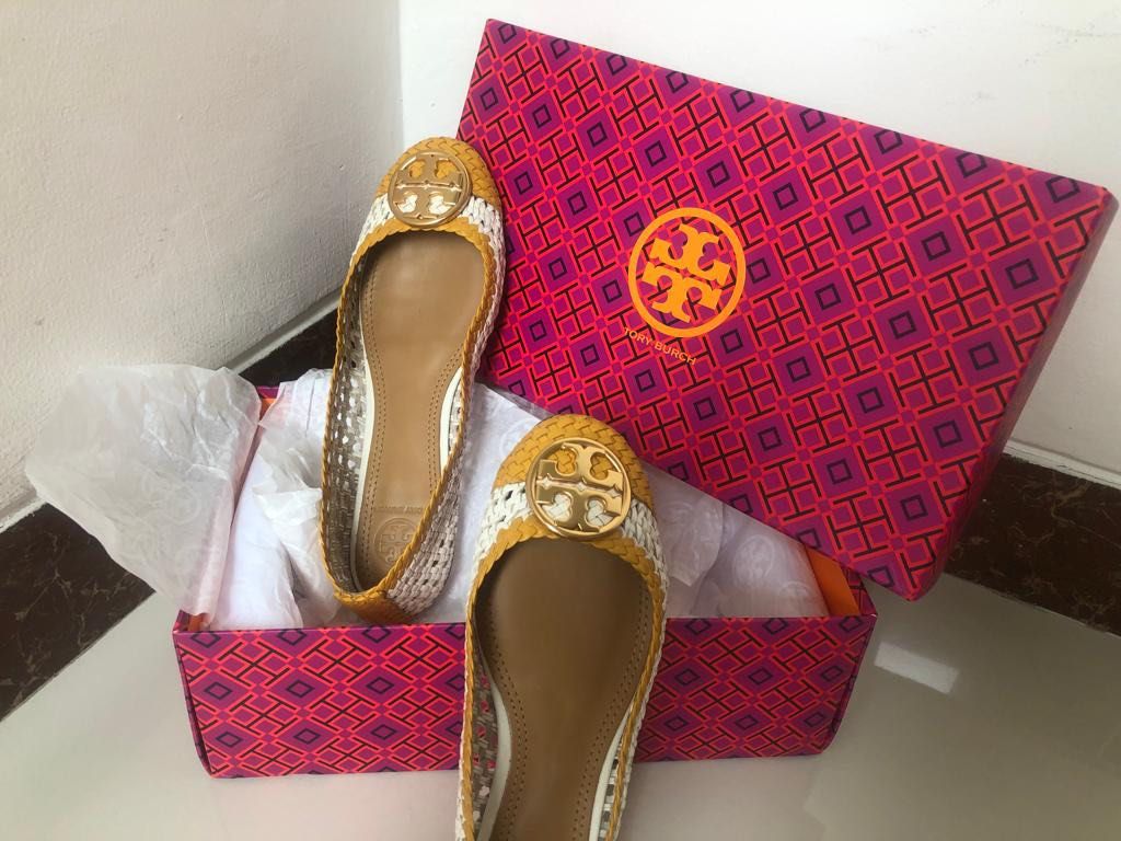 Chelsea woven cap toe sales pump