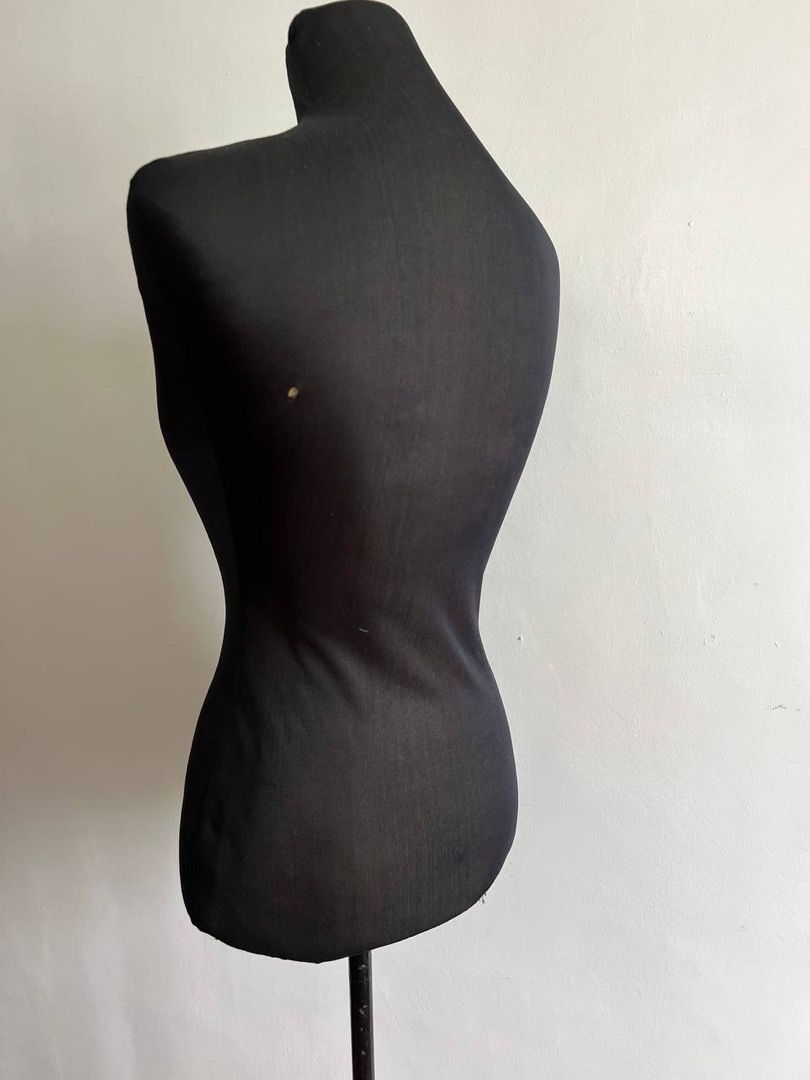 Used Mannequin, Hobbies & Toys, Stationary & Craft, Art & Prints on