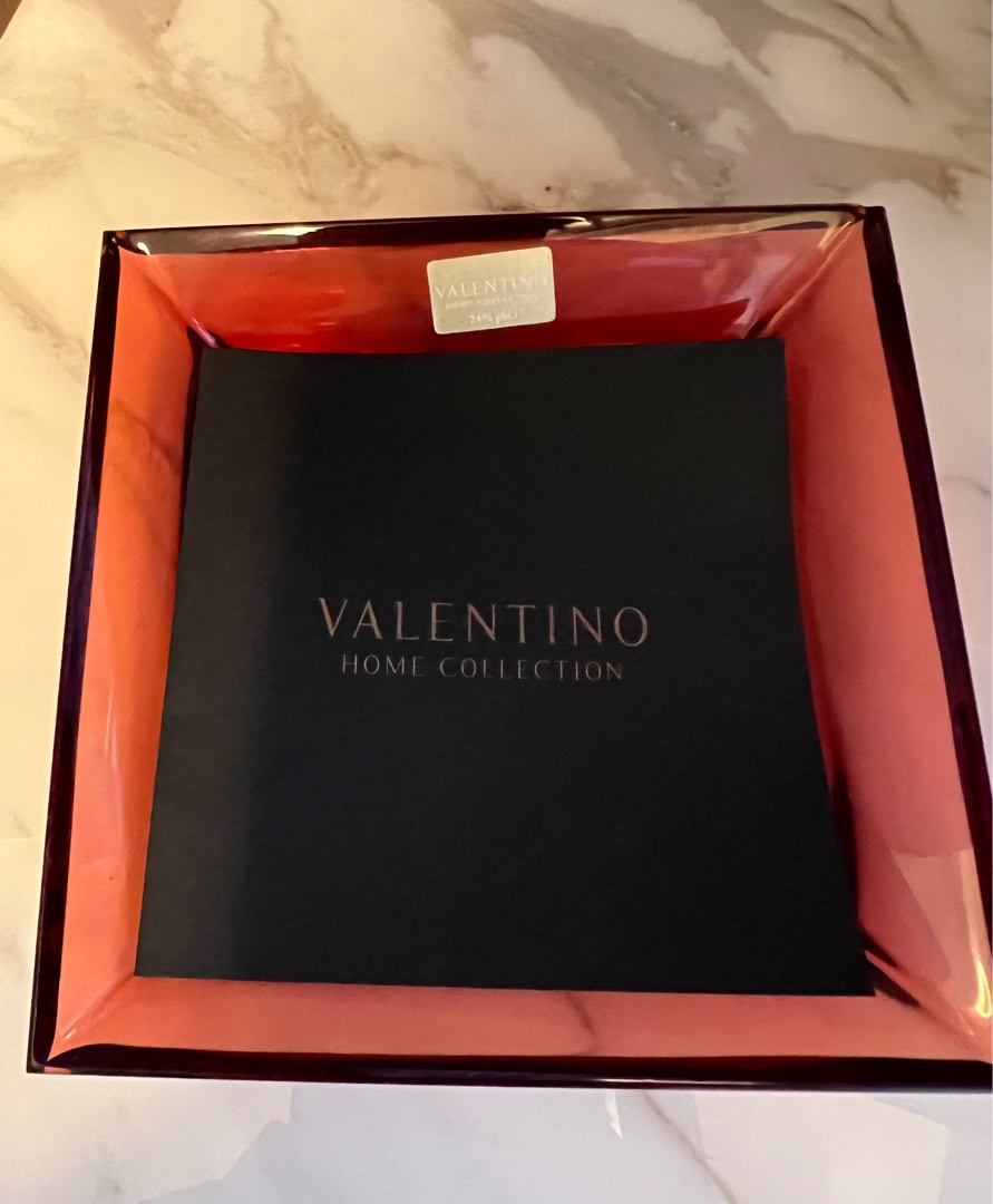 VALENTINO HOME COLLECTION, 傢俬＆家居, 家居裝飾, 花瓶園藝 - Carousell