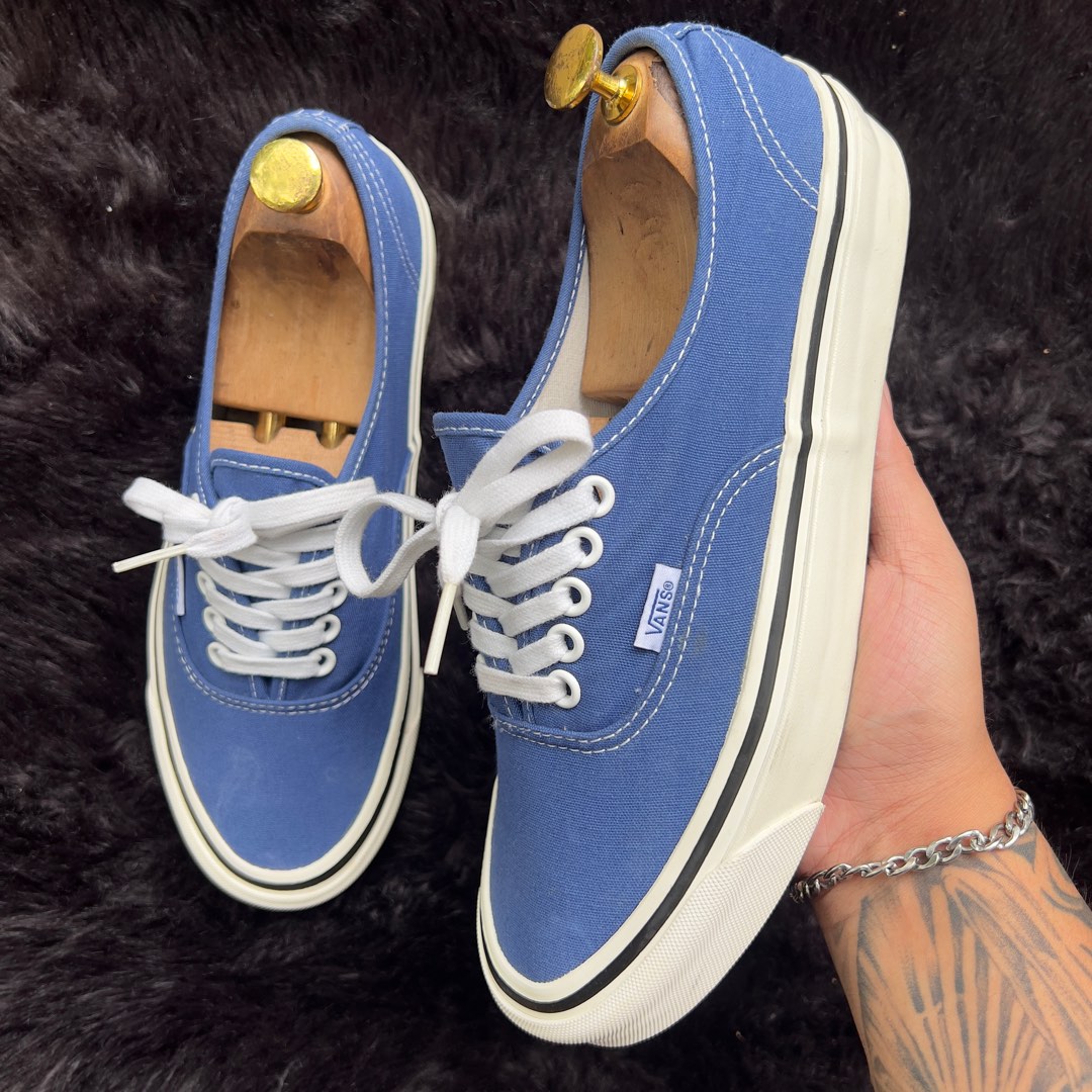 Vans authentic hotsell anaheim blue