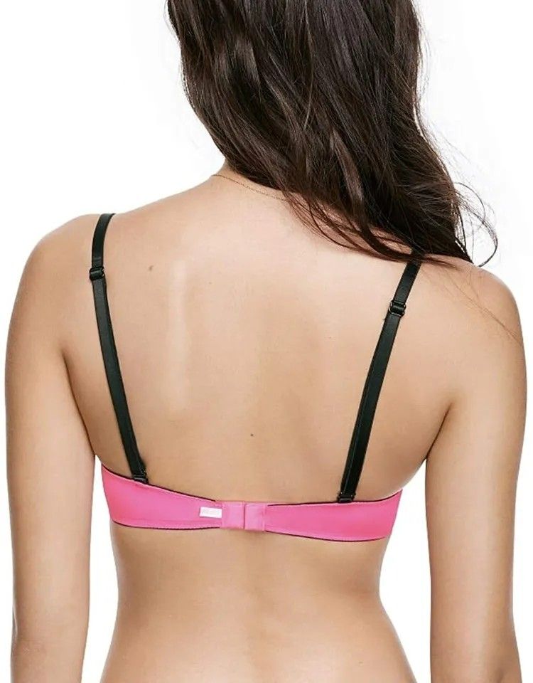 Victoria's Secret PINK push up bra, Women's Fashion, Undergarments &  Loungewear on Carousell