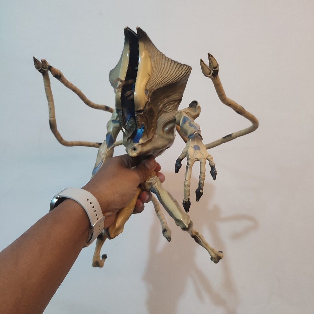 independence day alien queen toy