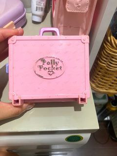Repriced - Vintage  Polly Pocket compact