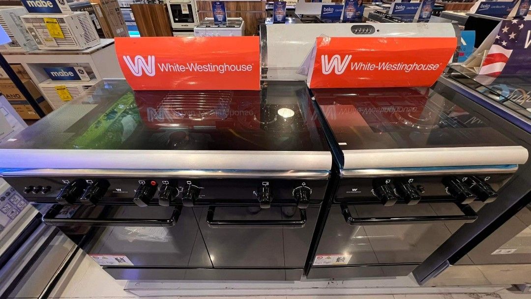WHITE WESTINGHOUSE RANGE (GAS AND ELECTRIC HOT PLATE), TV & Home
