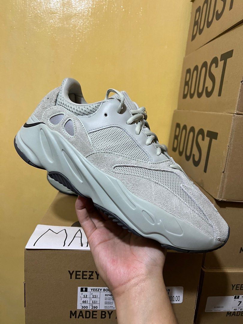 Yeezy 700 shop srp