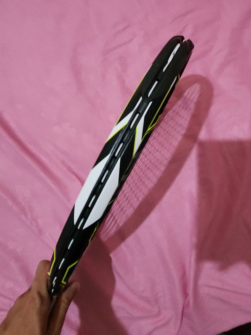Yonex ezone dr 98, Sports Equipment, Sports & Games, Racket & Ball