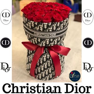 💖33 Stalks Fresh-Cut Roses🌹with a LV design paper wrapper (Fresh  Flower Bouquet)