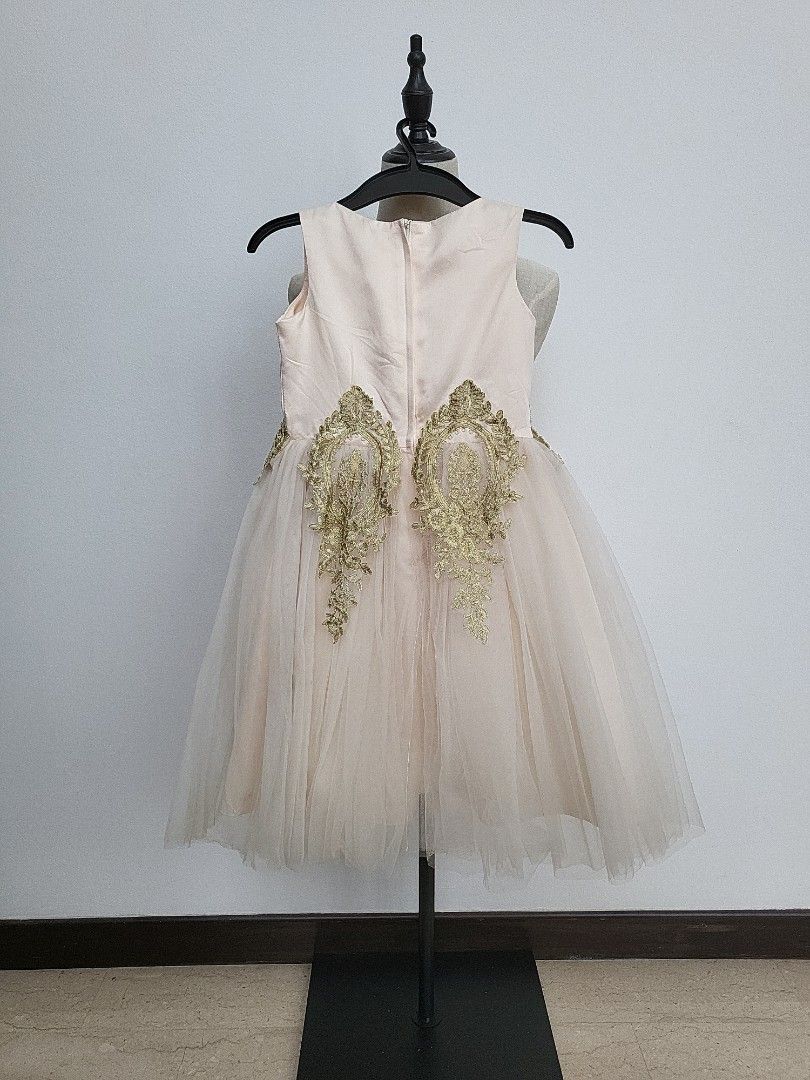White and gold deals dress for little girl