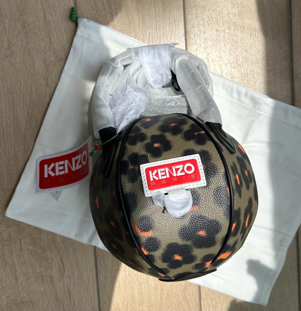 全新) KENZO Discover Hana Leopard Crossbody Bag, 女裝, 手袋及銀包