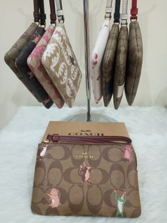 💯 Original Coach Single Corner Zip Wristlet
