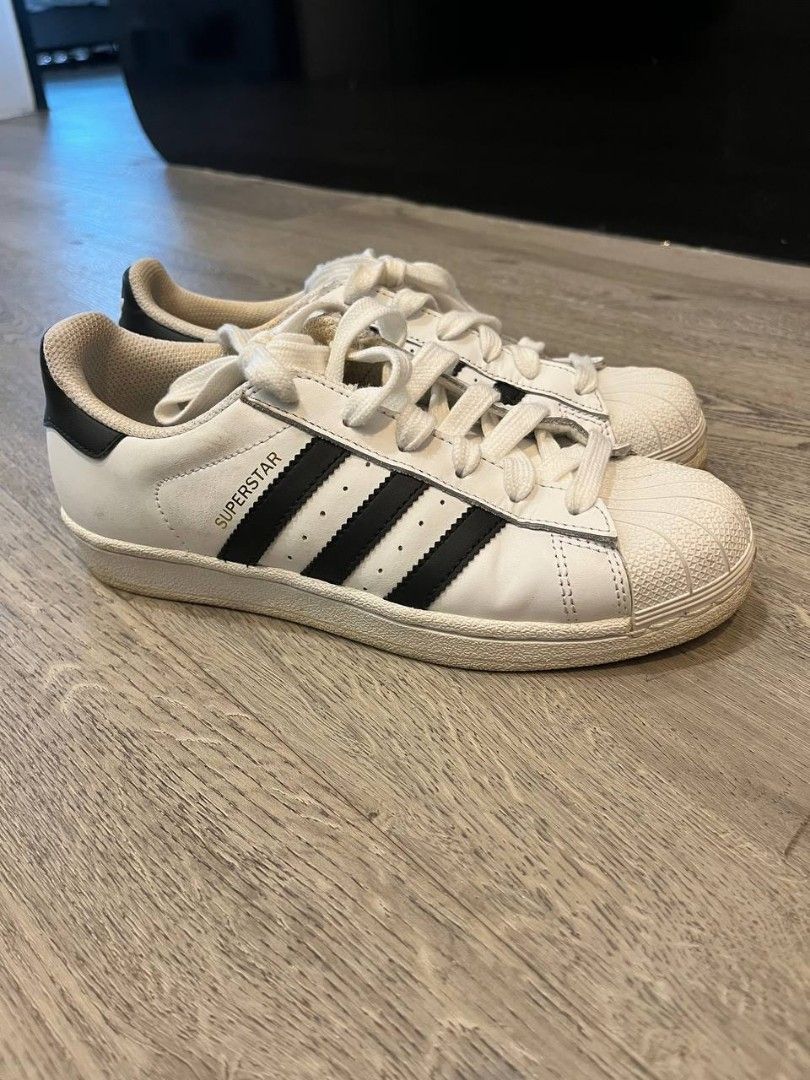 Adidas Superstar, Women's Fashion, Footwear, Sneakers on Carousell