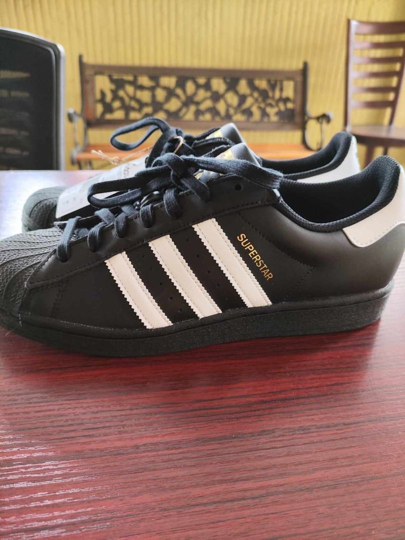 Adidas Superstar Authentic Size 9 US Men s Fashion Footwear
