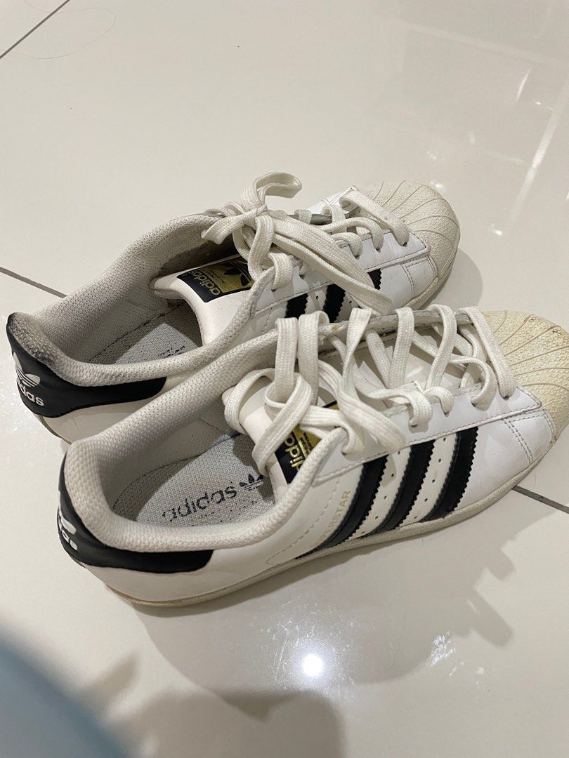 Adidas superstar uk 4 2025