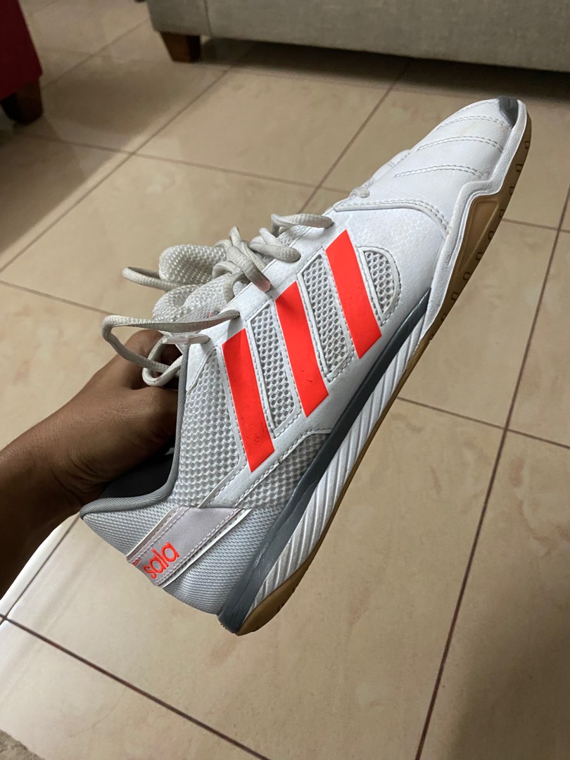 Adidas 2025 sala 2015