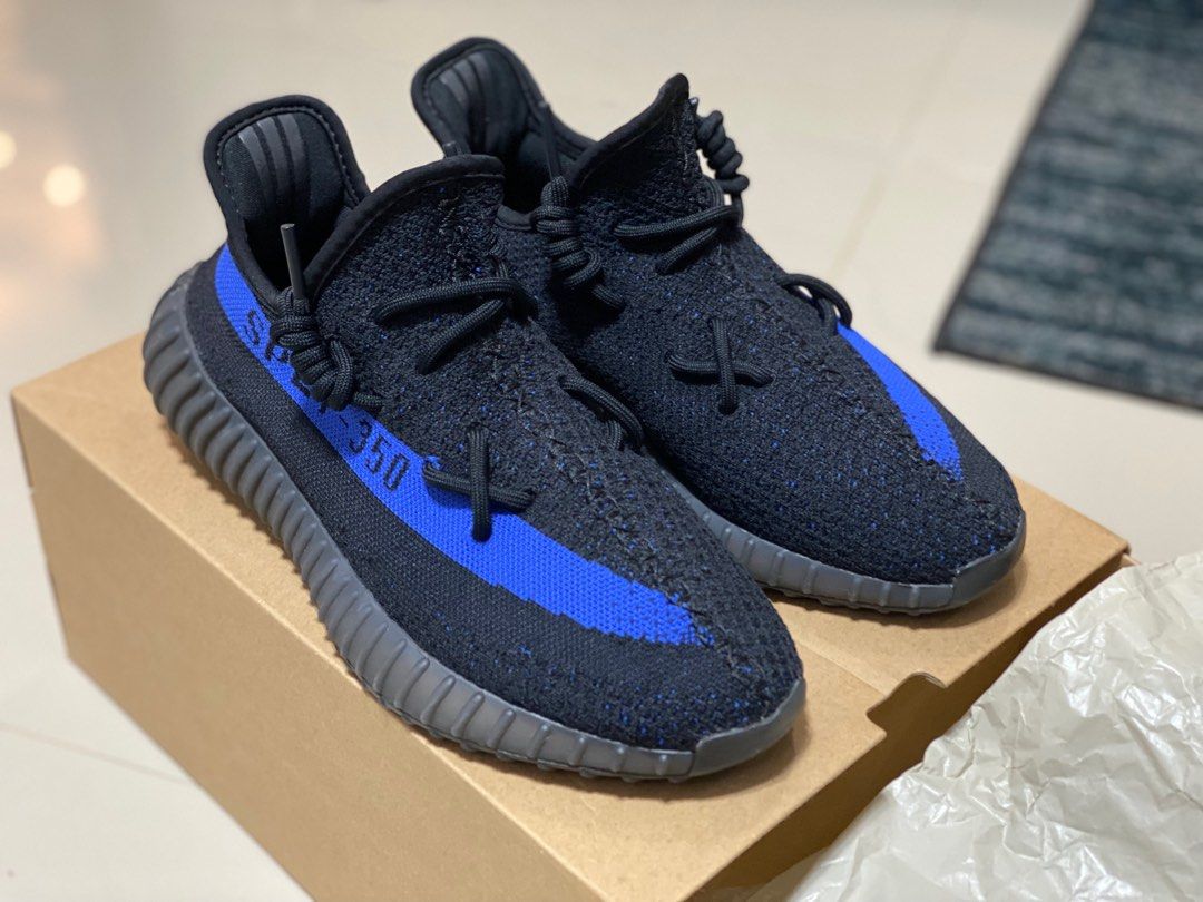 Navy yeezys deals