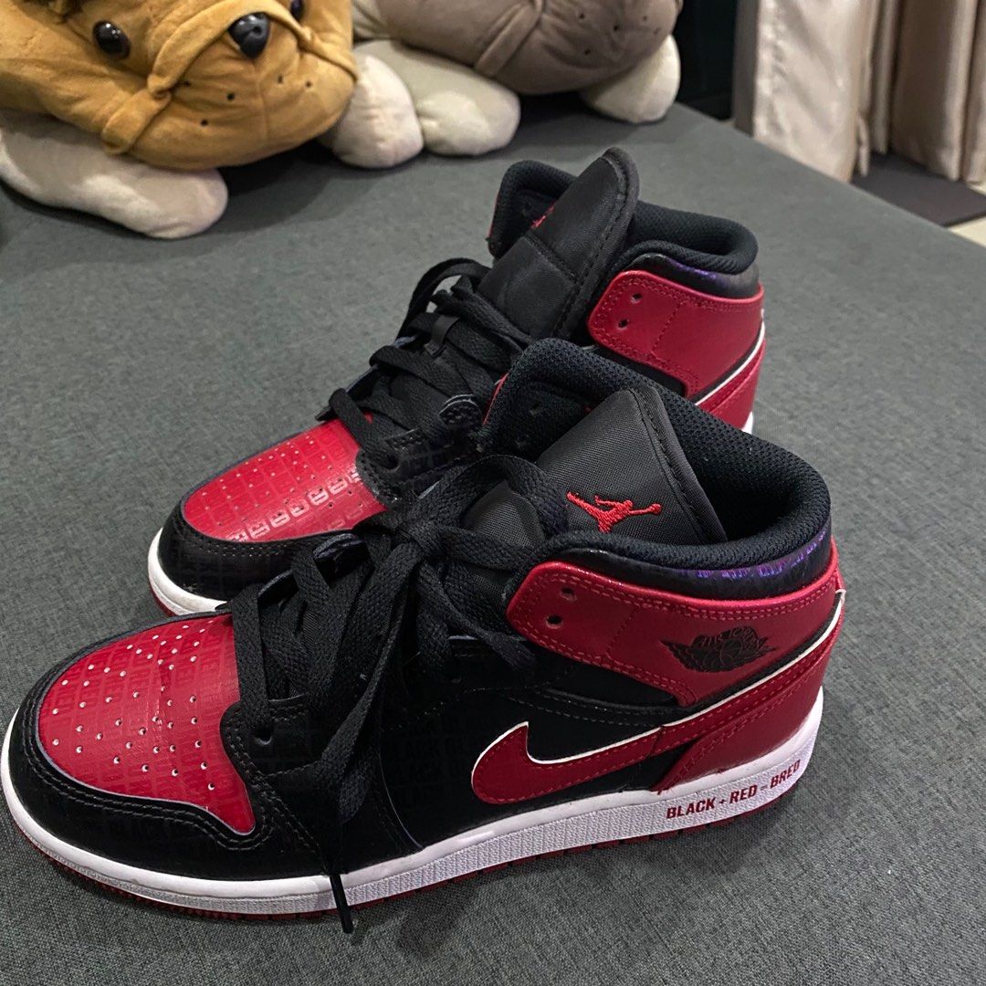 redand black jordans