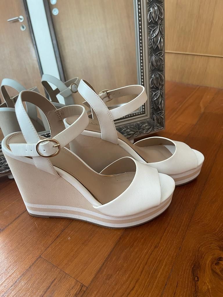 Aldo on sale white wedges