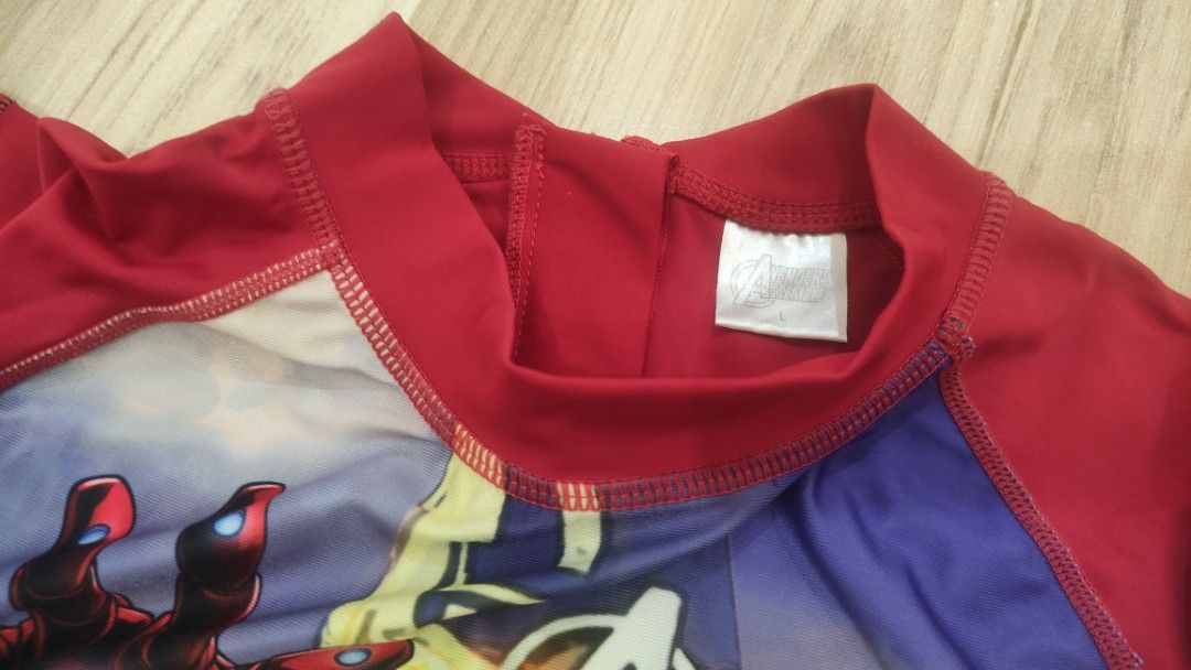 Authentic Marvel IronMan rashguard kids (Category: Babies & Kids Fashion) located in Echague. Submitted by stuffstoletgo (Listing ID 1240185524, Image 3). Description: Authentic Marvel rashguard IronMan / top zip at the back best fit 5-6yrs (med) 149 only!.