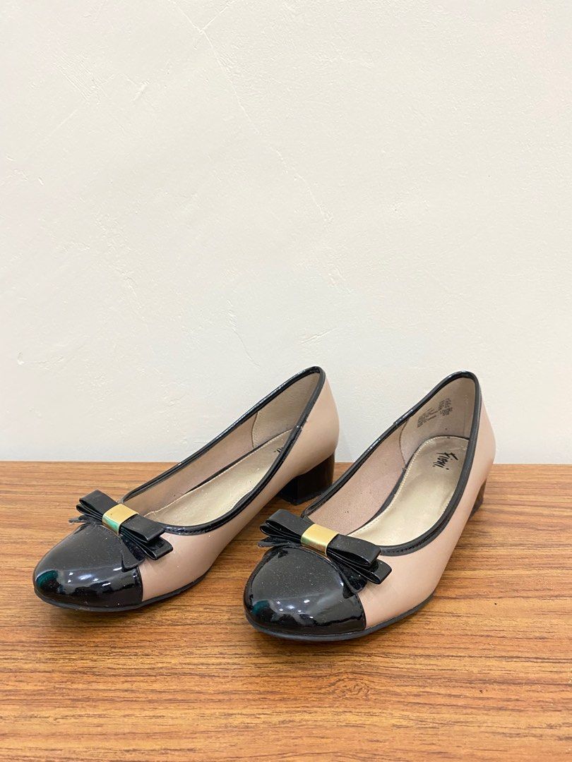 Ballerina 2025 slippers payless
