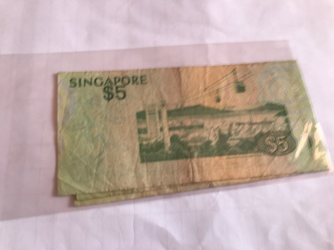Bird note (Category: Currency) located in Singapore. Submitted by benwong80 (Listing ID 1240123480, Image 2). Description: .