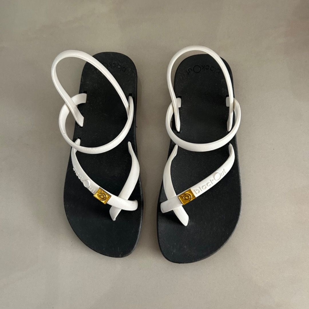 White sales rubber sandals