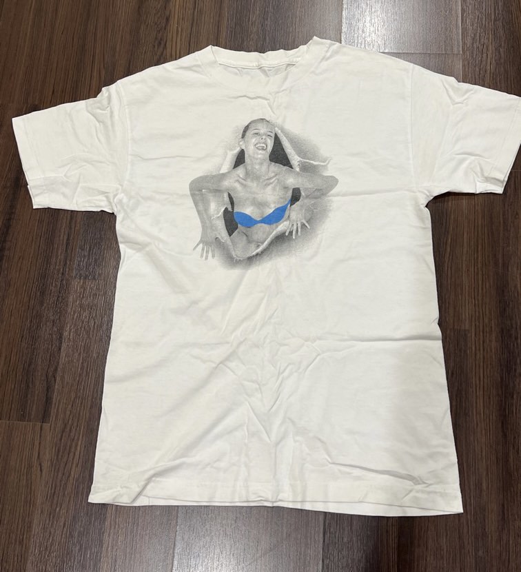 Censored nike shirt shop