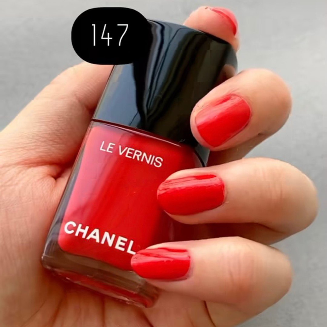 Chanel Le Vernis Nail Colour Polish 0.4 oz/13 ml New in Box - 147 Delice