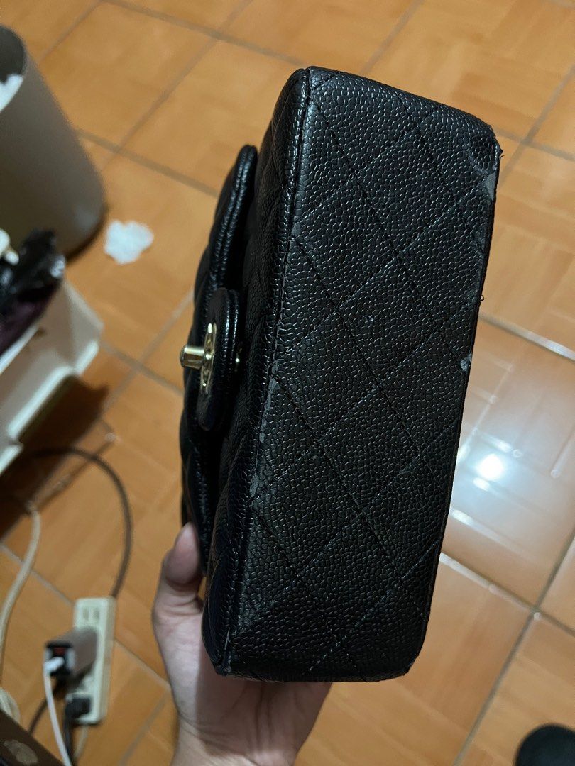 Chanel sling bag (Category: Luxury Bags & Wallets) located in Quezon City. Submitted by voguewardrobe_ (Listing ID 1240108630, Image 3). Description: .