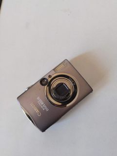 DIGITAL CAMERA- CANON