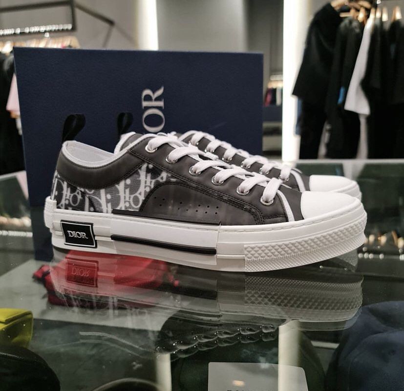 Sneakers b23 discount