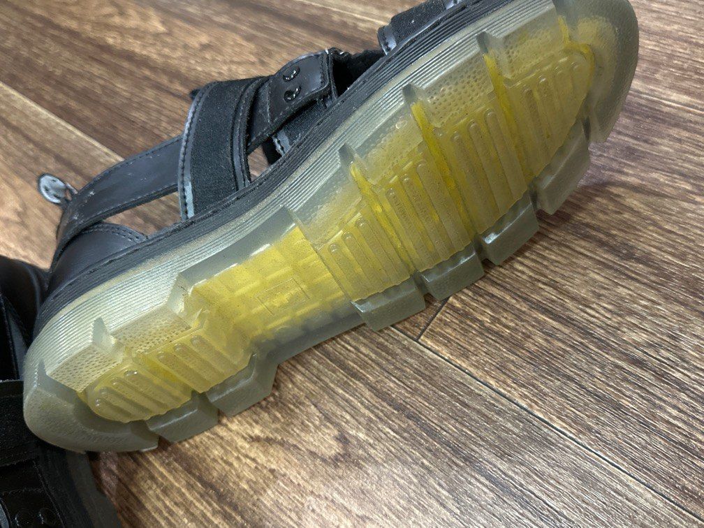 Doc deals marten airwalks