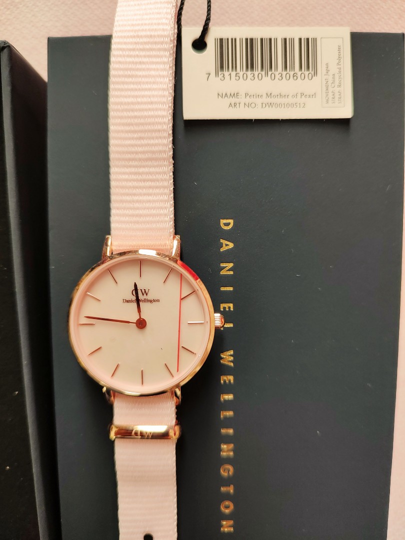 DW Daniel Wellington Petite 28mm Coral Rose Gold Mother of Pearl
