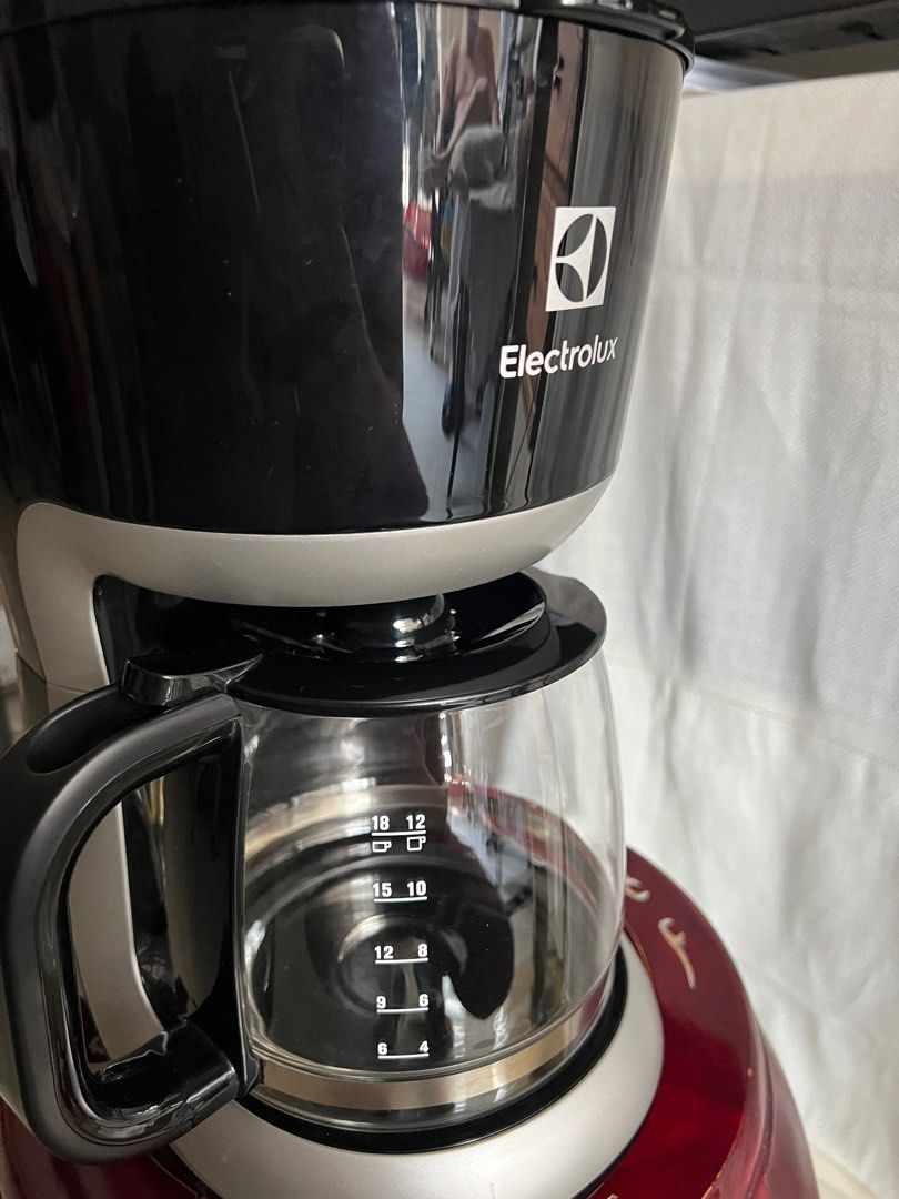 Electrolux coffee maker ECM3505, TV & Home Appliances, Kitchen