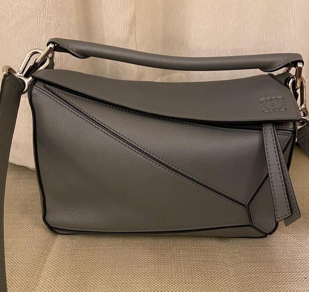 Excellent Loewe puzzle small grey 2020