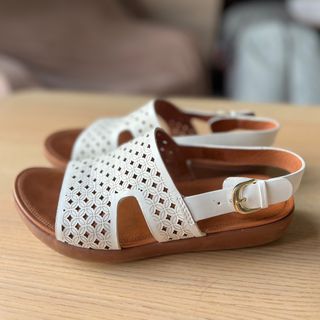 (Category: ) located in . Submitted by may.kim (Listing ID 1240159128, Image 1). Description: .