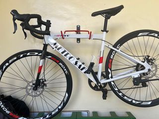 Negotiable:Metrosafe Alloy Road/Gravel Bike White with all the accessories