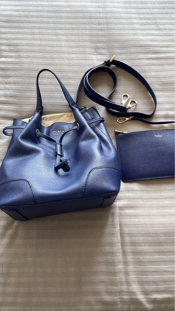 Furla best sale bucket bag