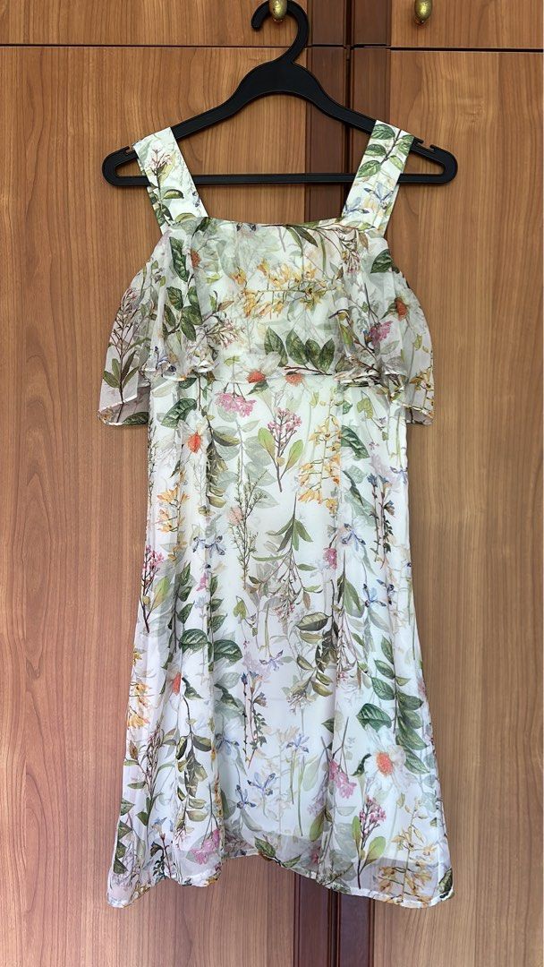 Gg5 sweet flowery flowy dress Women s Fashion Dresses Sets