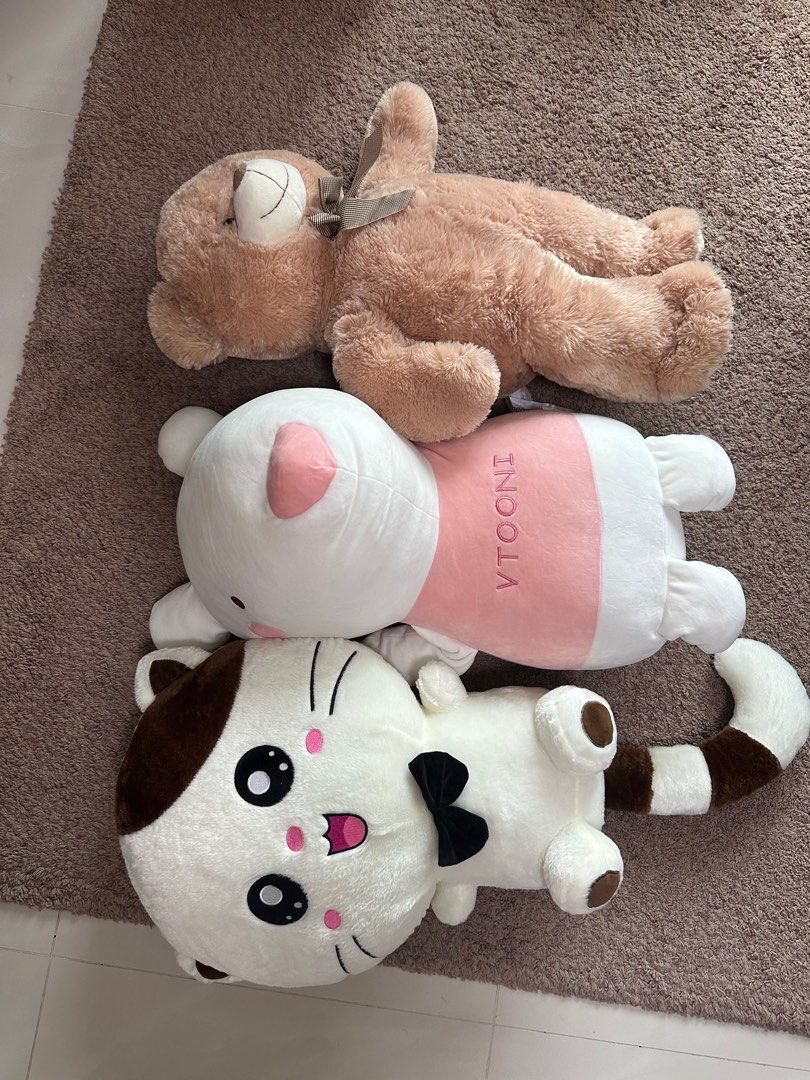 Giant cat teddy bear top